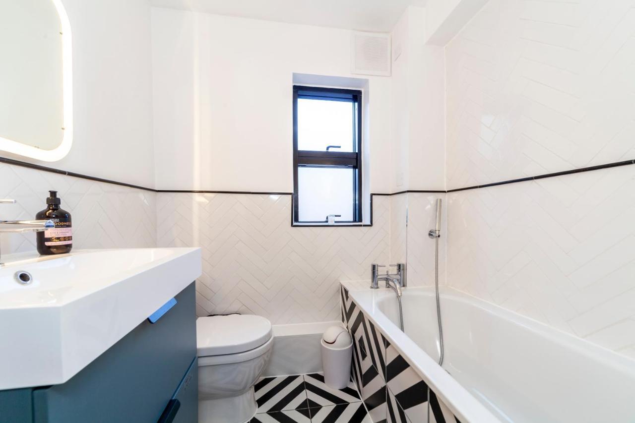 Lovely 2 Bedroom Notting Hill Flat Wgarden 런던 외부 사진